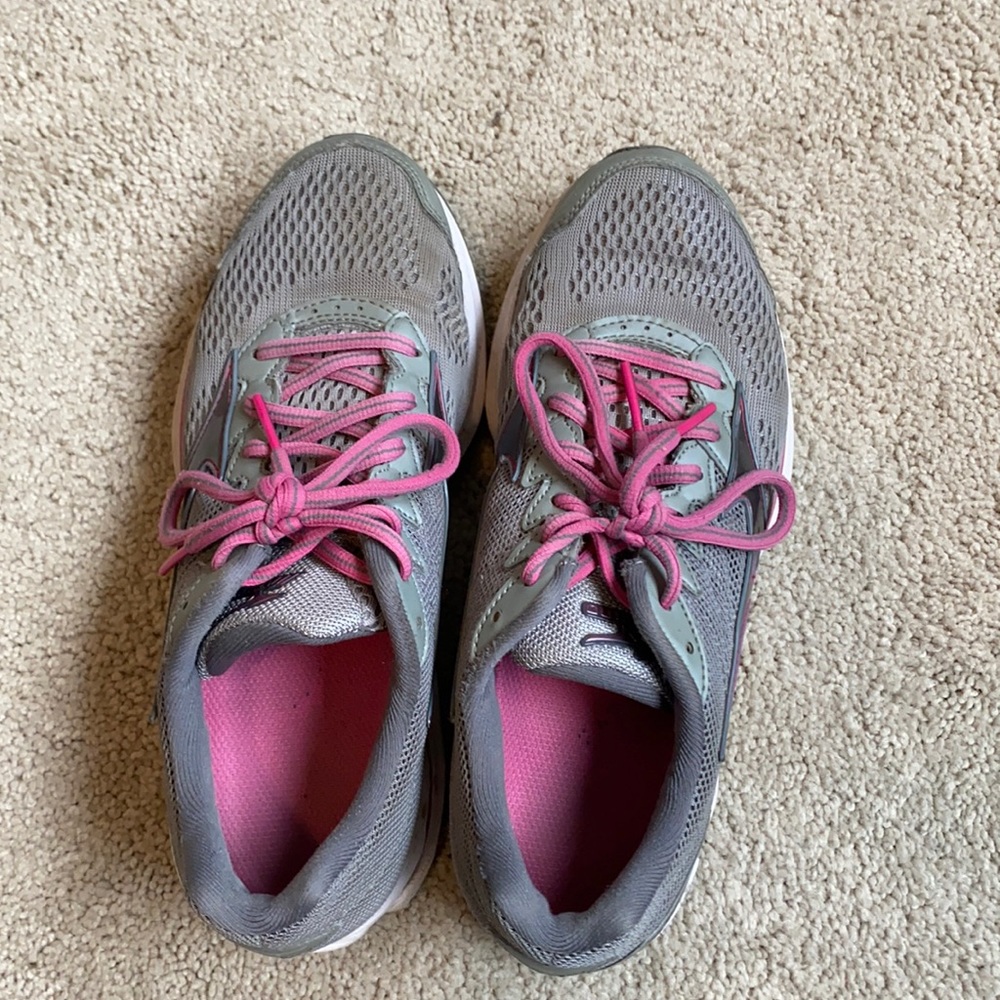 Mizuno running shoes